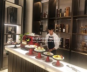 朱光.云山1號品鑒會，展翅蛋糕學員現場甜品太及咖啡制作