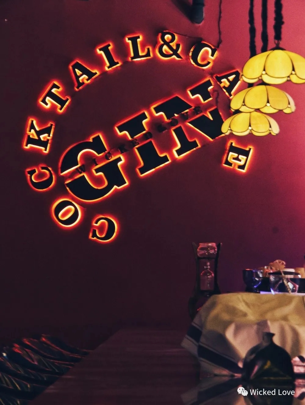 酒吧開(kāi)張前，如何做好前期籌備工作？